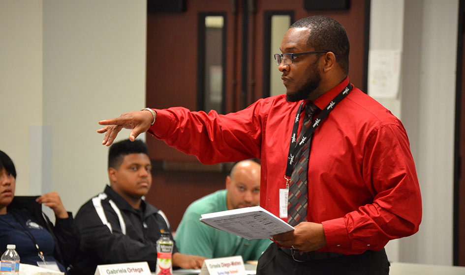 Sharif Liwaru Teaching