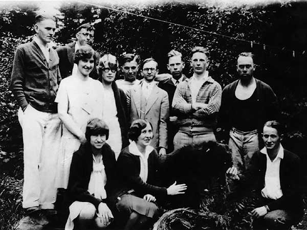 George Fox students in 1929 on the Senior Sneak